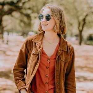 Meet your Posher, Tiana